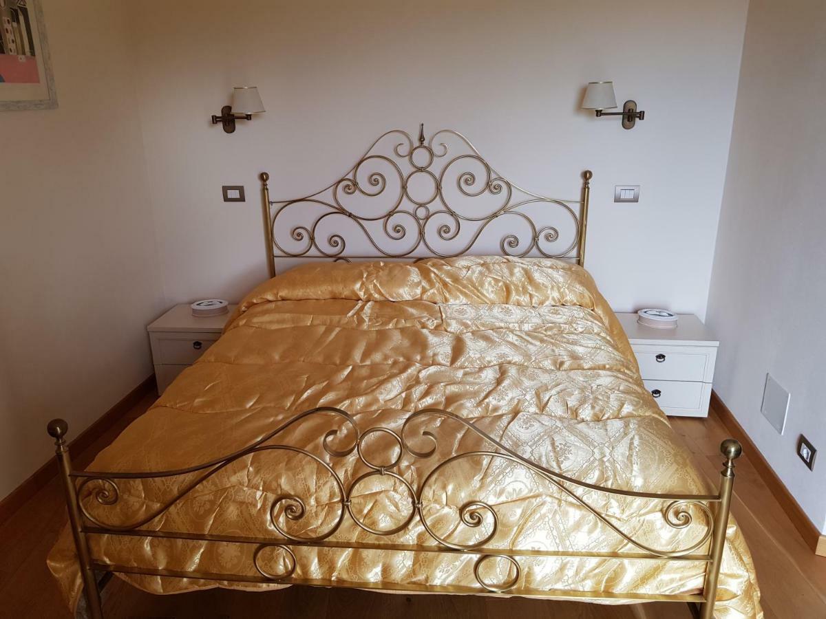 Bella Vista Flat Apartment Petroio Екстериор снимка